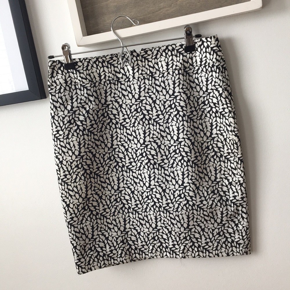 Black & White Pencil Skirt